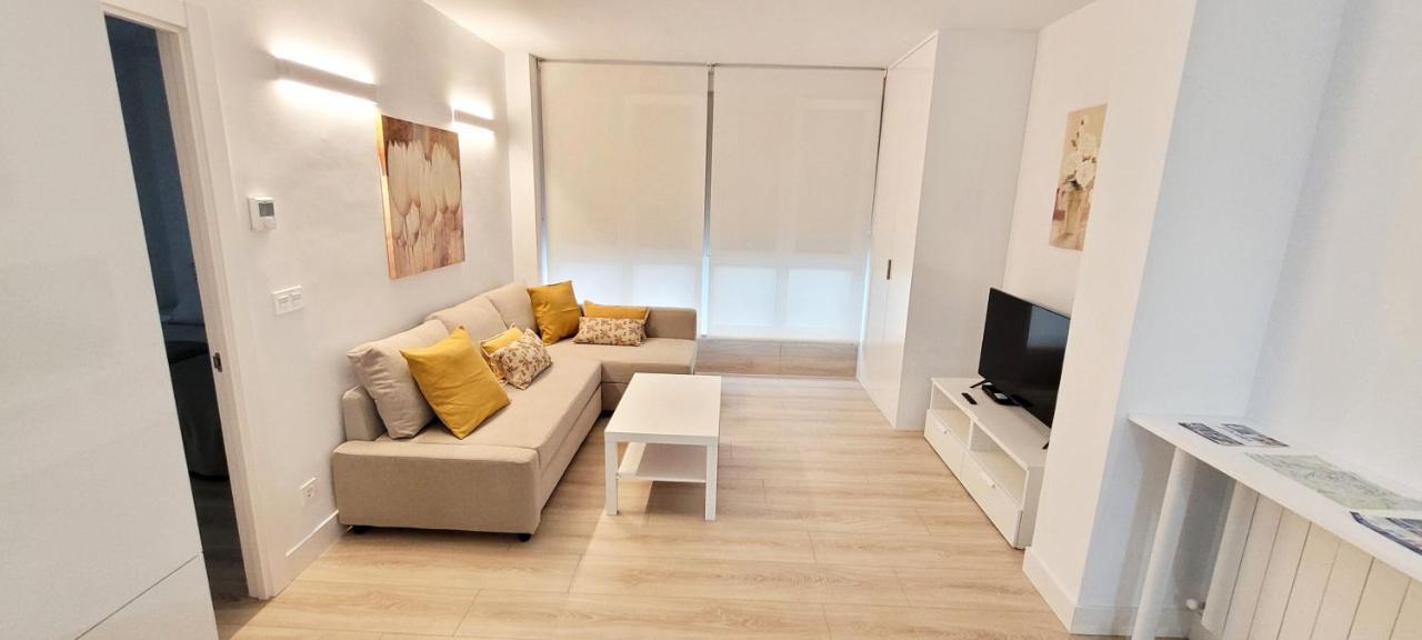 Cozy White Home In Getxo Exterior photo